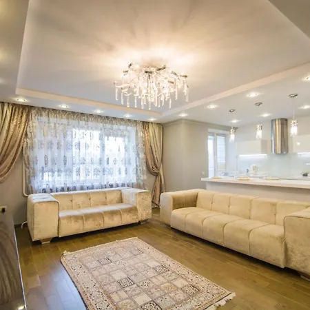 Apartment Romanovskaya Sloboda 1 *